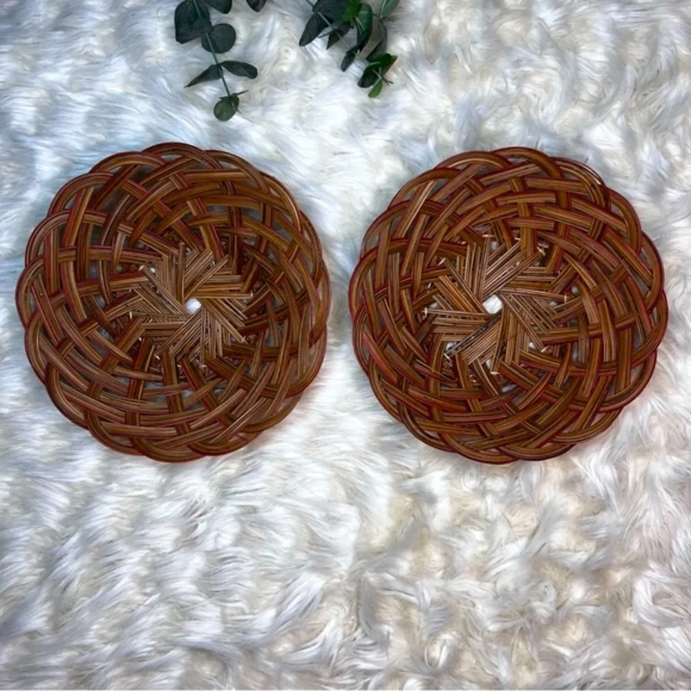 Pair of Vintage Wicker Baskets - Picture 8 of 16